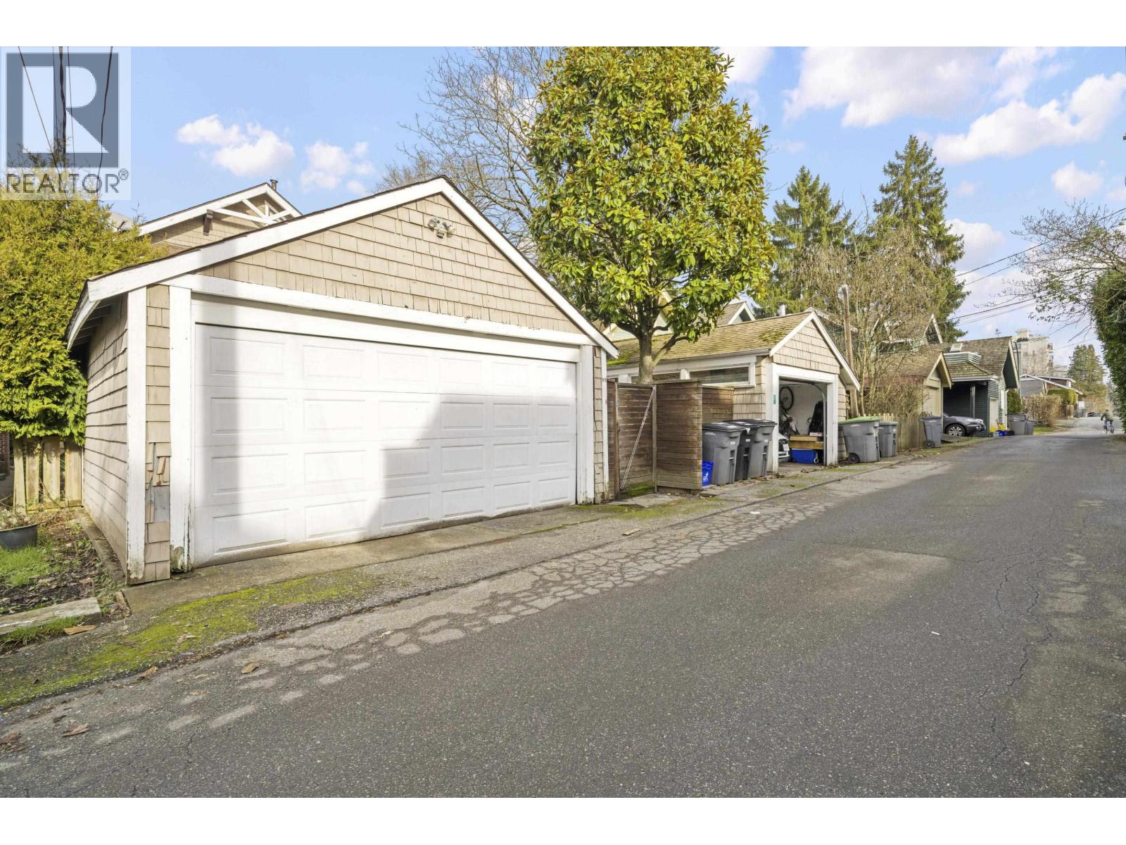 1928 W 13th Avenue, Vancouver, British Columbia  V6J 2H6 - Photo 37 - R3084239