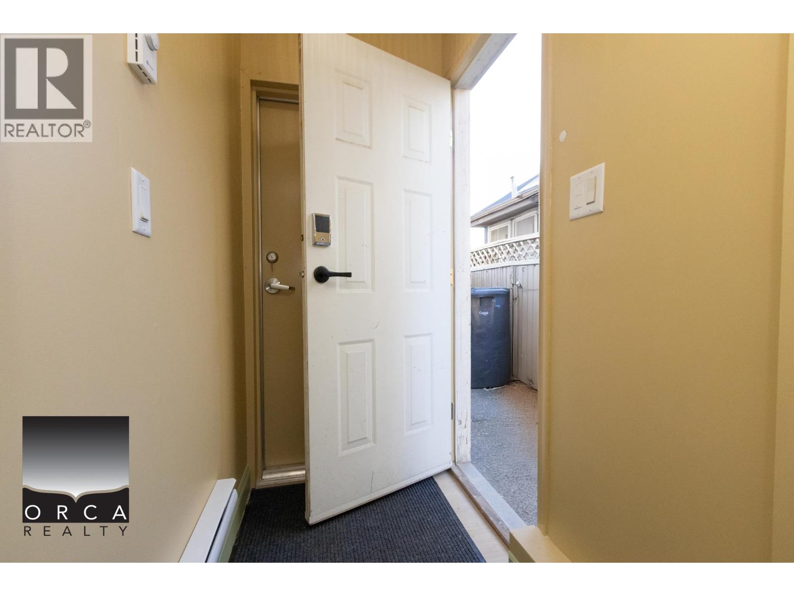 Basement Cariboo Crescent Coquitlam, Coquitlam, British Columbia  V3C 4X7 - Photo 17 - R3082285