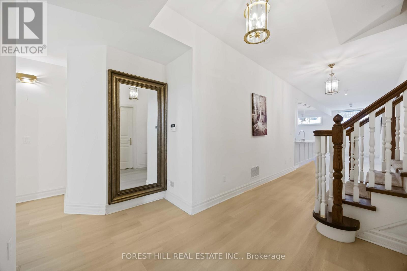 Lower - 42 Cotswold Crescent, Toronto, Ontario  M2P 1N2 - Photo 3 - C12737614