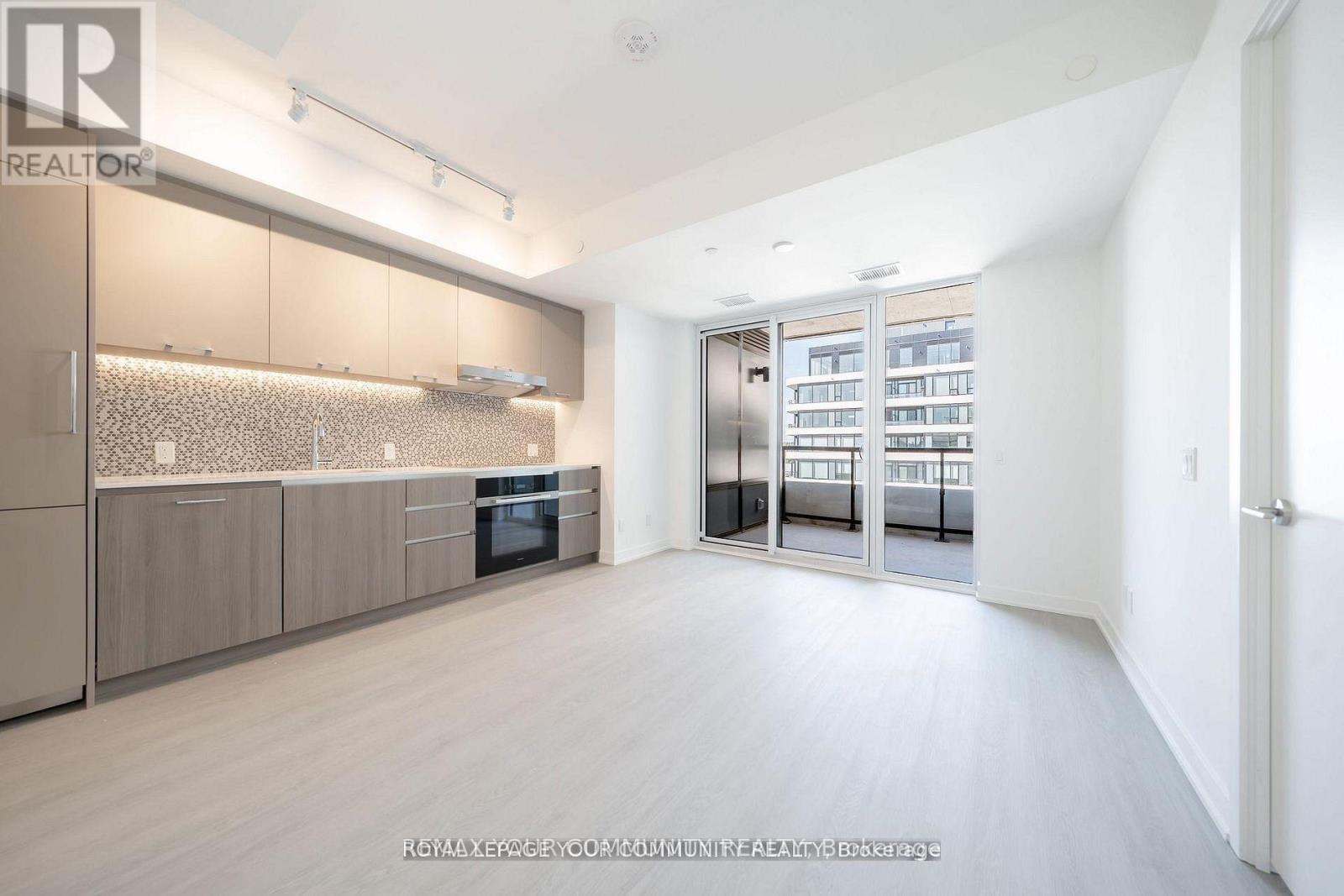 725 - 8188 Yonge Street, Vaughan, Ontario  L4J 1W5 - Photo 10 - N12737562