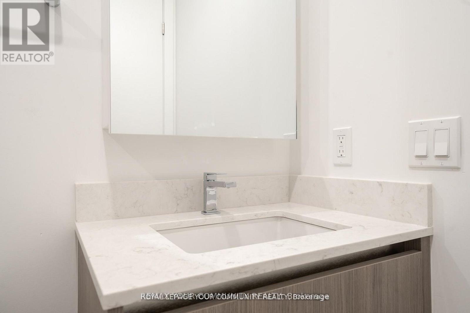 725 - 8188 Yonge Street, Vaughan, Ontario  L4J 1W5 - Photo 23 - N12737562