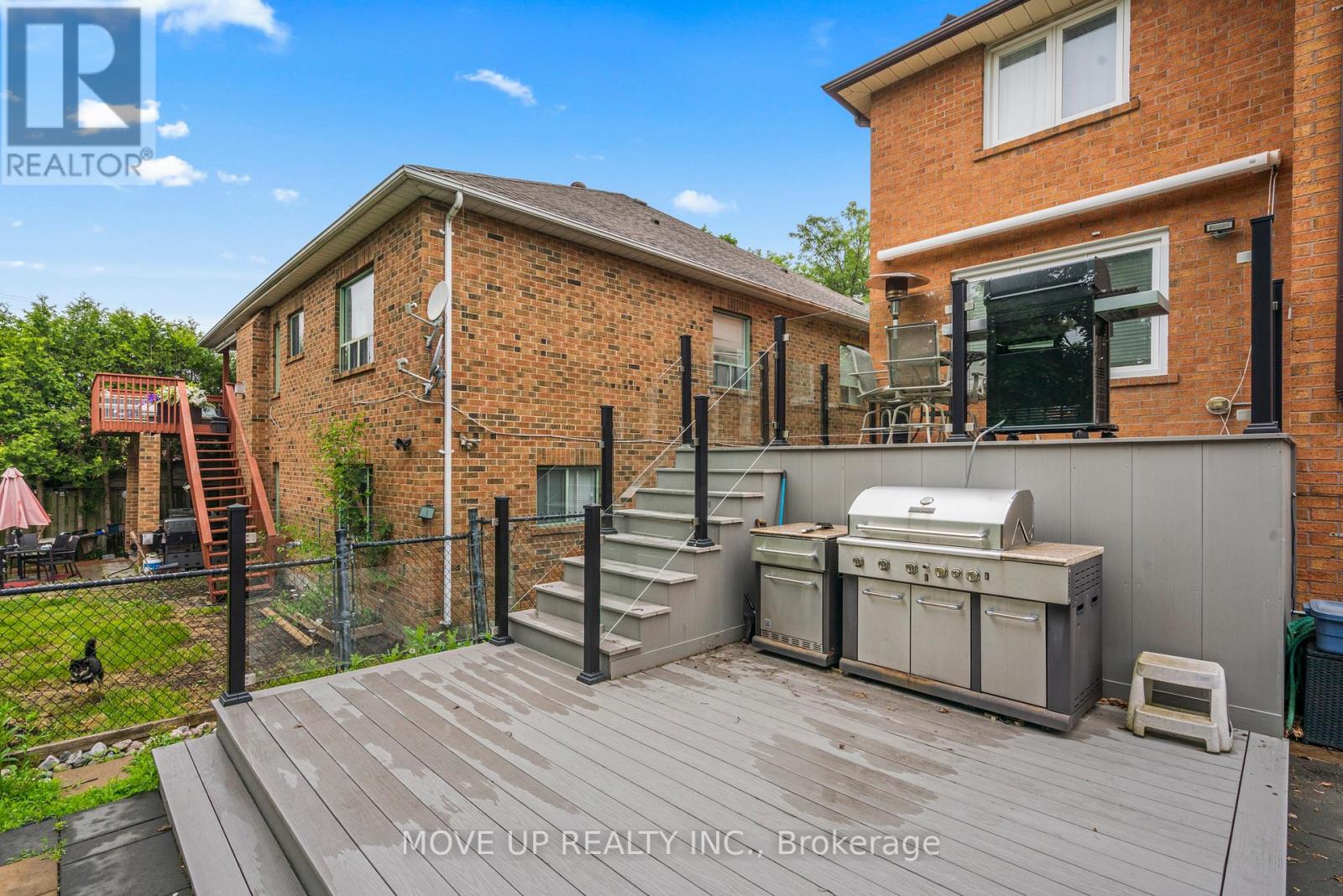 21 Gaby Court, Richmond Hill, Ontario  L4C 8X1 - Photo 43 - N12737600