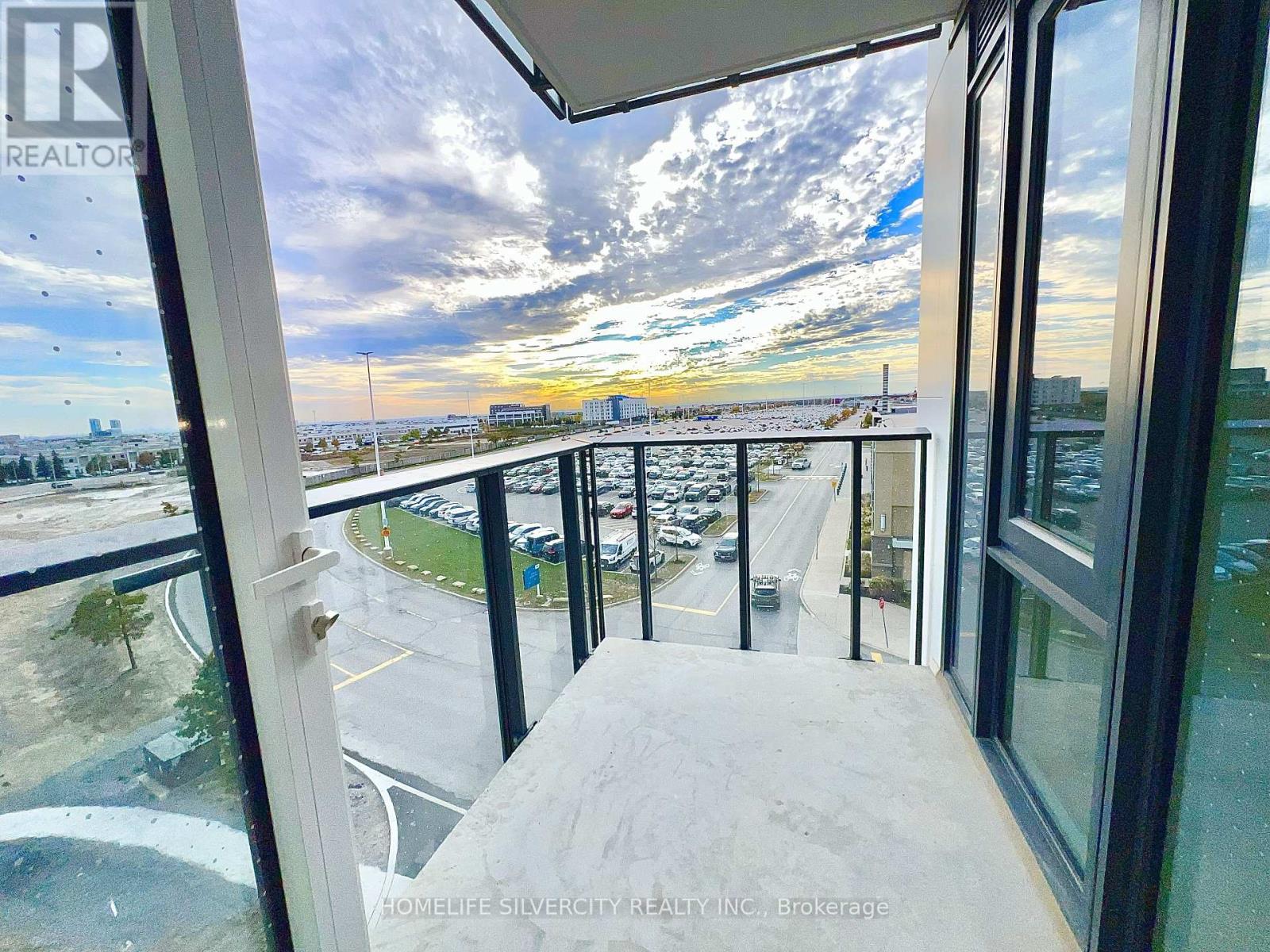 409 - 27 Korda Gate, Vaughan, Ontario  L4K 0P6 - Photo 3 - N12737610