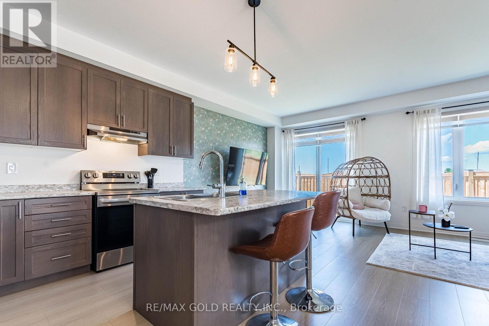 89 Sagewood Avenue, Barrie (Painswick South), Ontario  L9J 0K5 - Photo 11 - S12737576