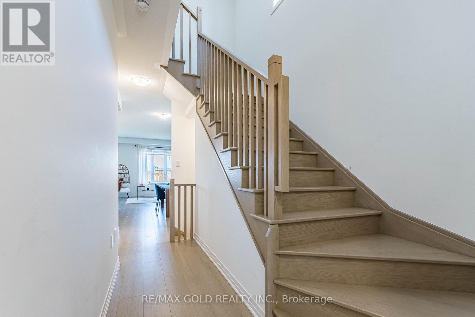 89 Sagewood Avenue, Barrie (Painswick South), Ontario  L9J 0K5 - Photo 3 - S12737576