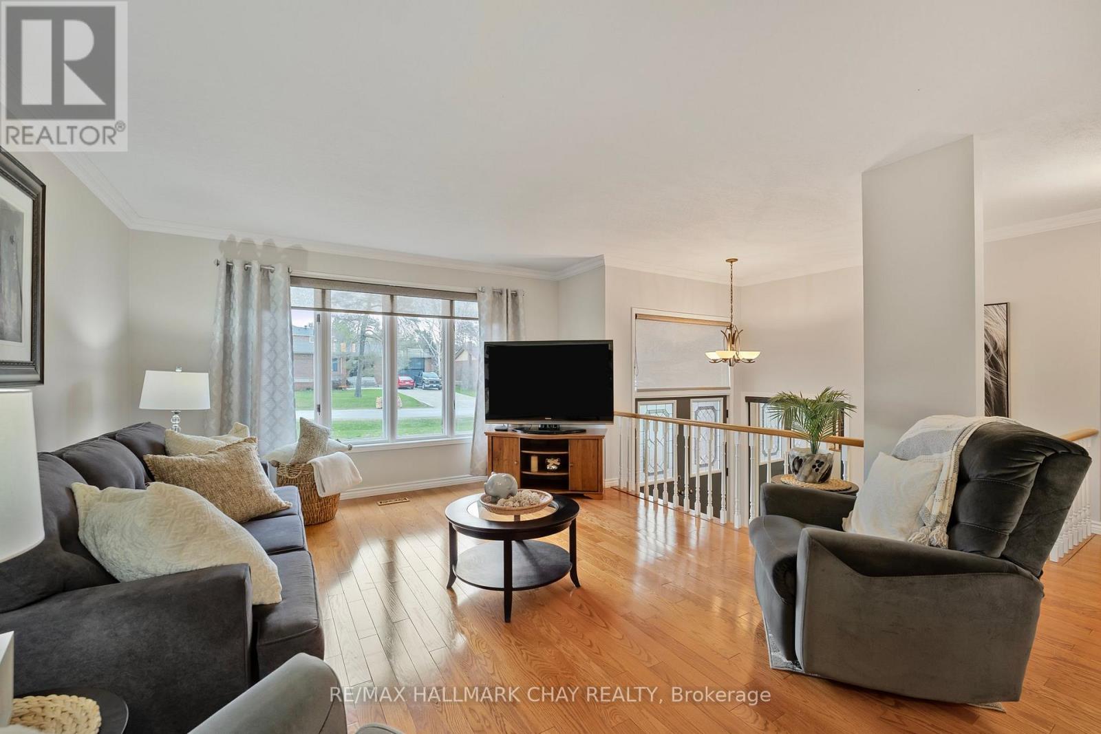 40 Idlewood Drive, Springwater, Ontario  L9X 0P5 - Photo 14 - S12737620