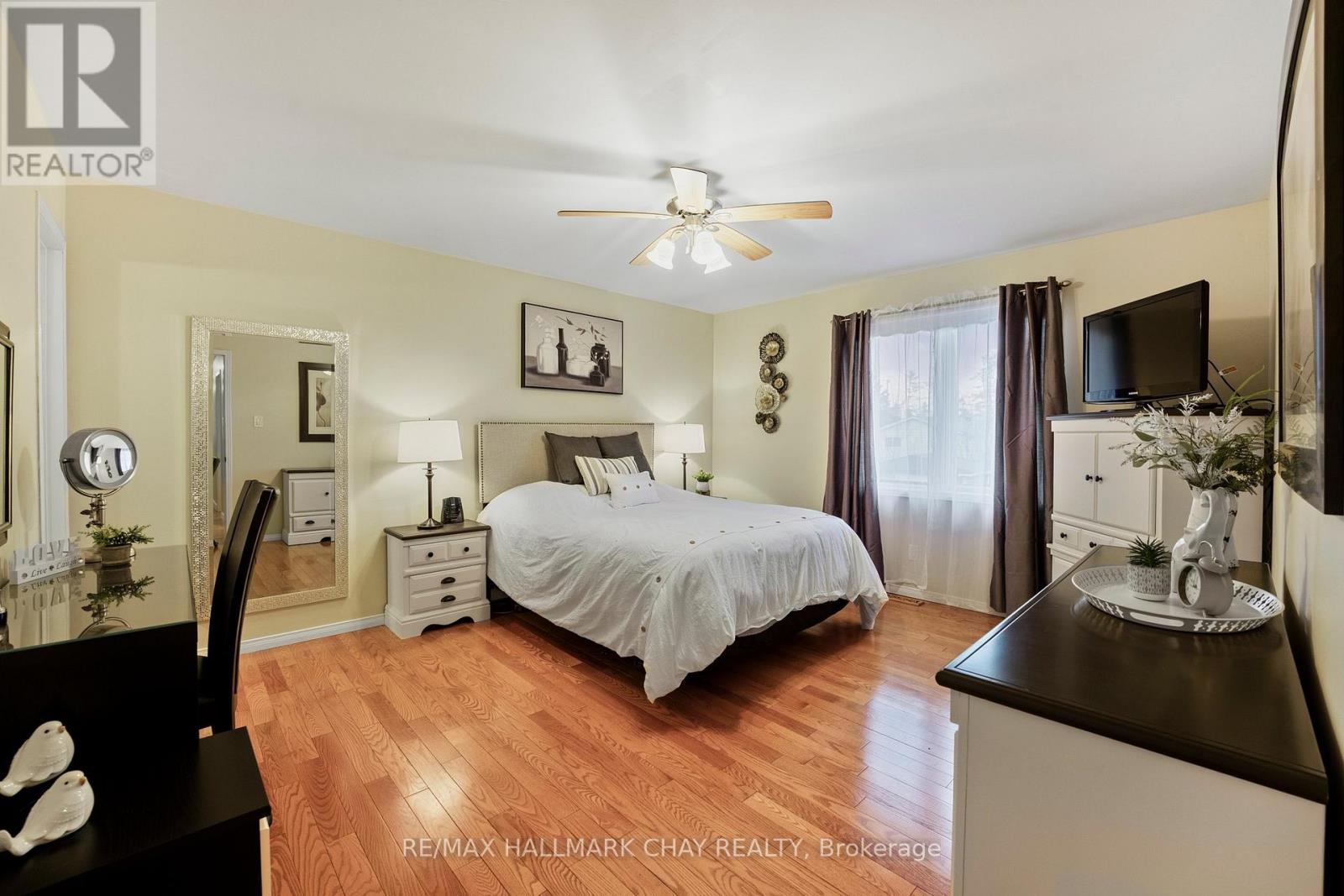 40 Idlewood Drive, Springwater, Ontario  L9X 0P5 - Photo 16 - S12737620