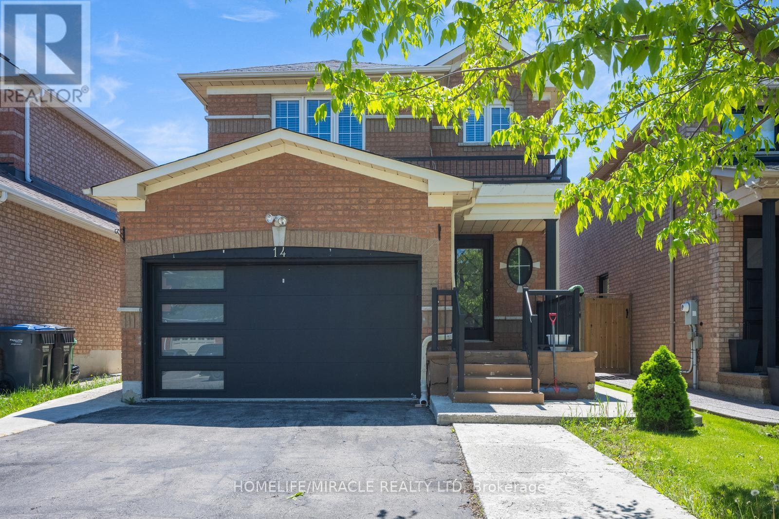 14 Sunny Glen Crescent, Brampton, Ontario  L7A 2C6 - Photo 2 - W12737594