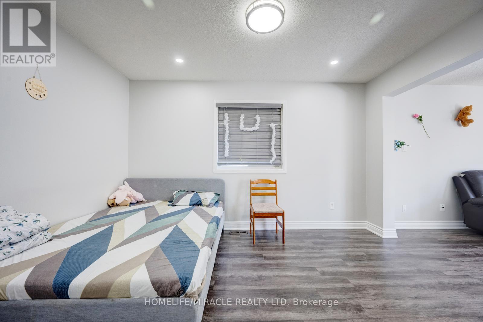 14 Sunny Glen Crescent, Brampton, Ontario  L7A 2C6 - Photo 21 - W12737594