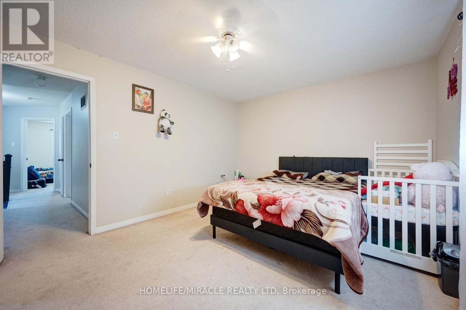 14 Sunny Glen Crescent, Brampton, Ontario  L7A 2C6 - Photo 24 - W12737594