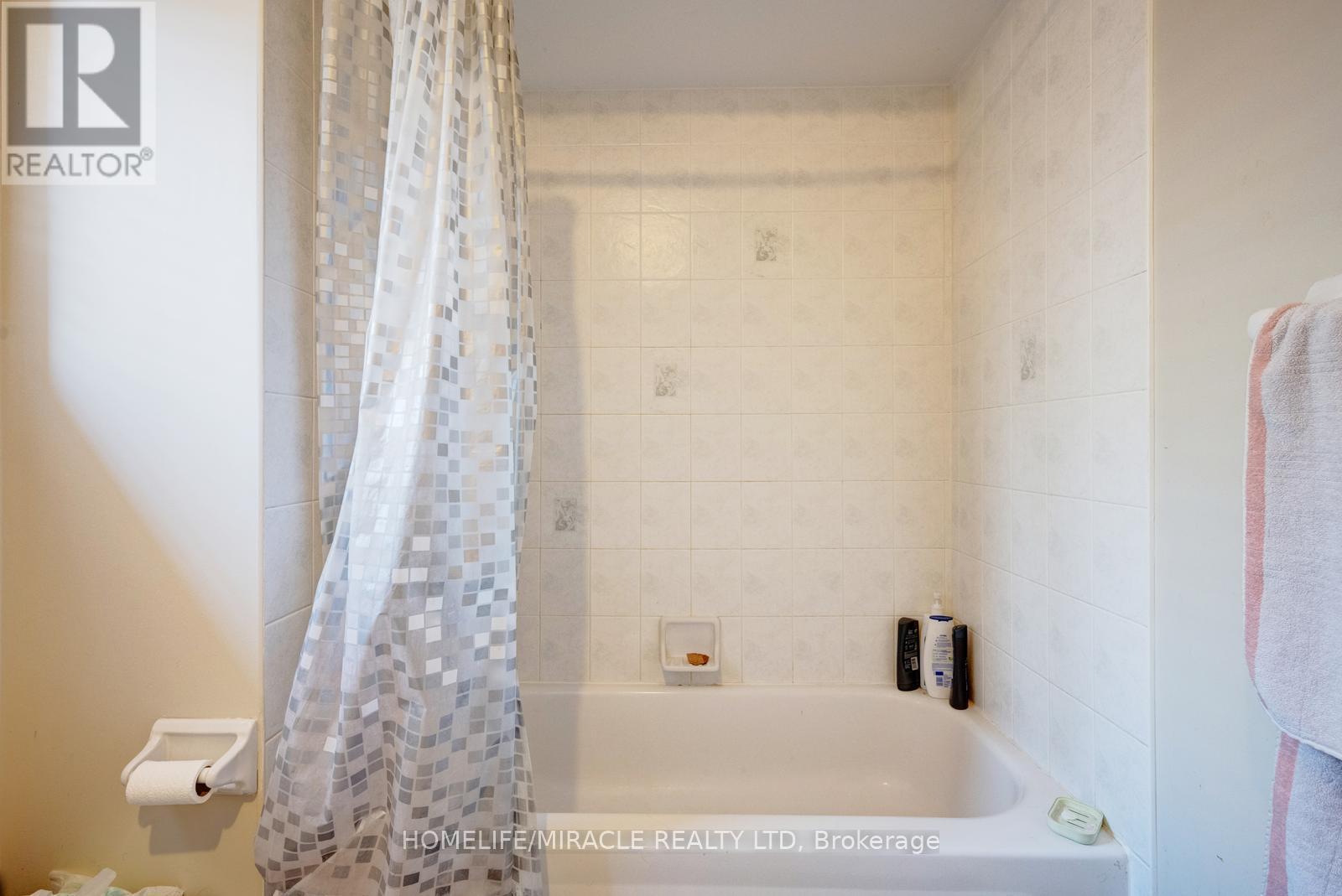 14 Sunny Glen Crescent, Brampton, Ontario  L7A 2C6 - Photo 29 - W12737594