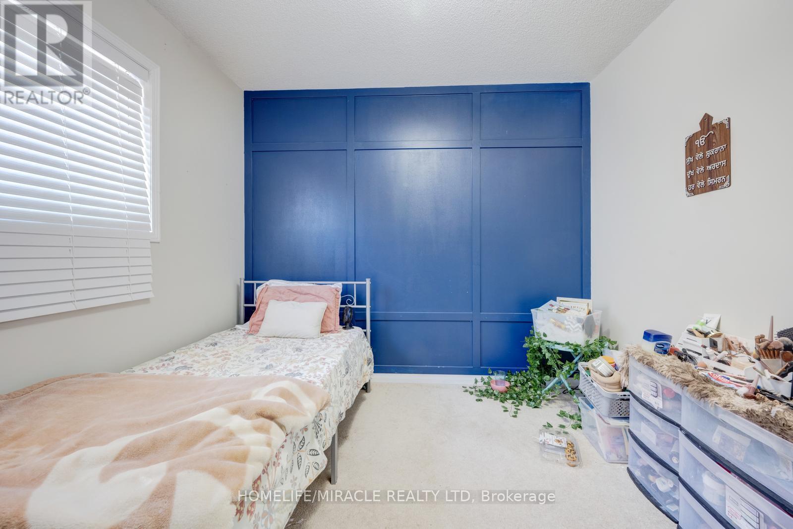 14 Sunny Glen Crescent, Brampton, Ontario  L7A 2C6 - Photo 34 - W12737594