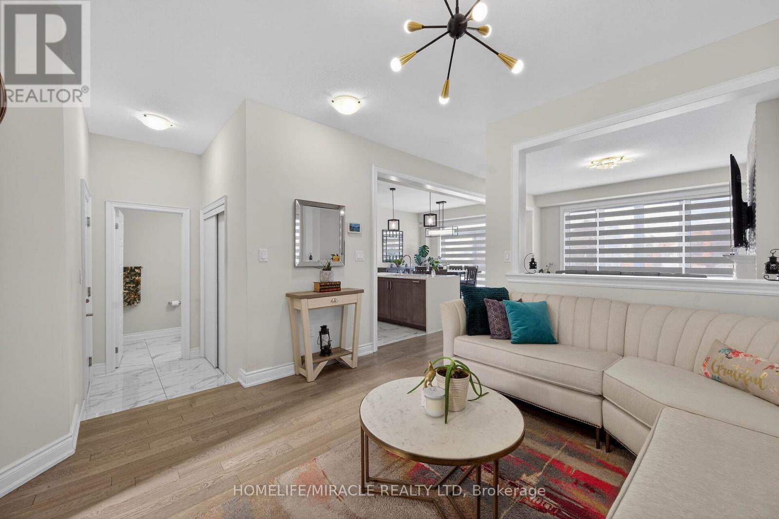 12 Rainbow Drive, Haldimand, Ontario  N3W 0G1 - Photo 9 - X12737566