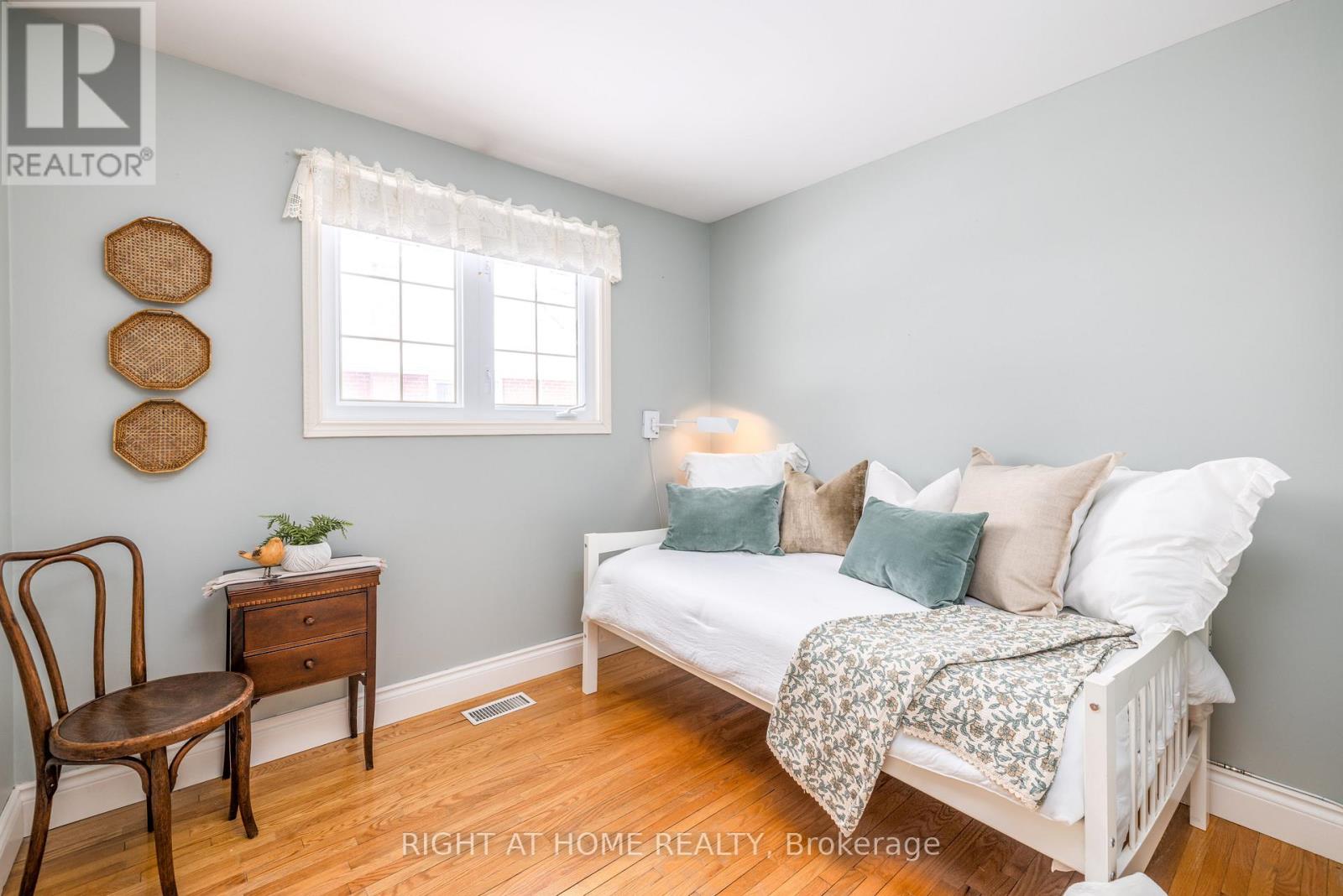 33 Harvest Crescent, Belleville, Ontario  K8P 4M2 - Photo 11 - X12737616