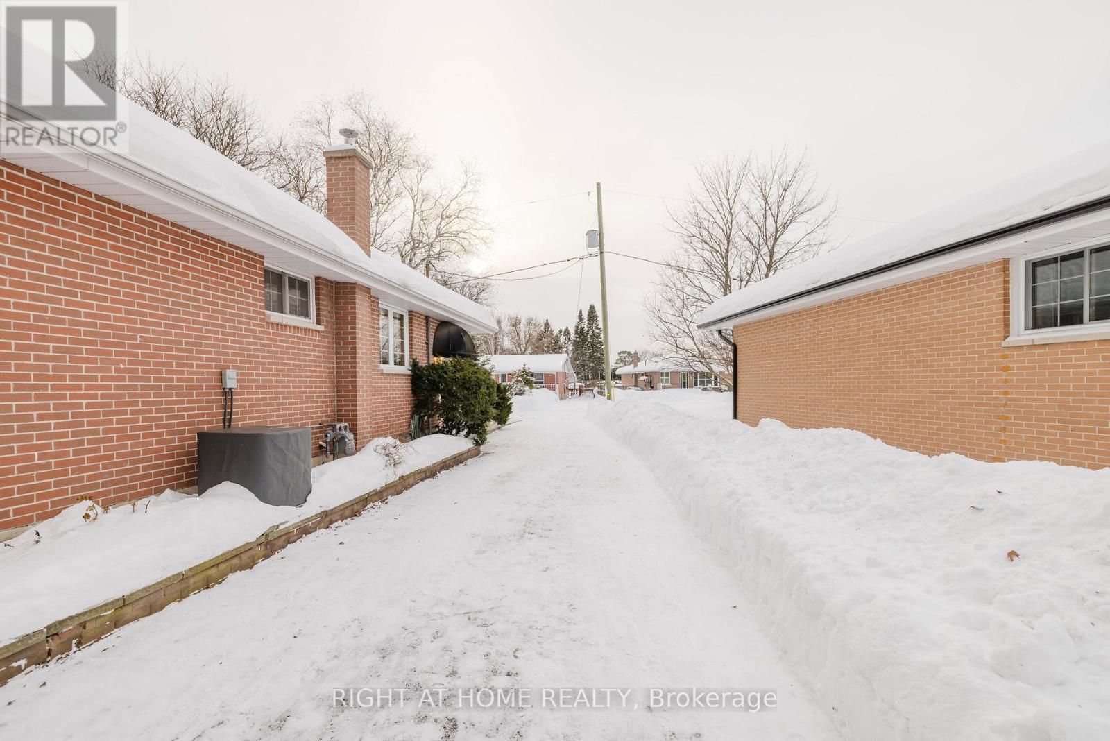33 Harvest Crescent, Belleville, Ontario  K8P 4M2 - Photo 27 - X12737616