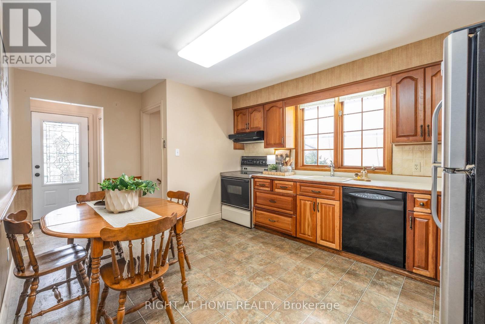 33 Harvest Crescent, Belleville, Ontario  K8P 4M2 - Photo 6 - X12737616