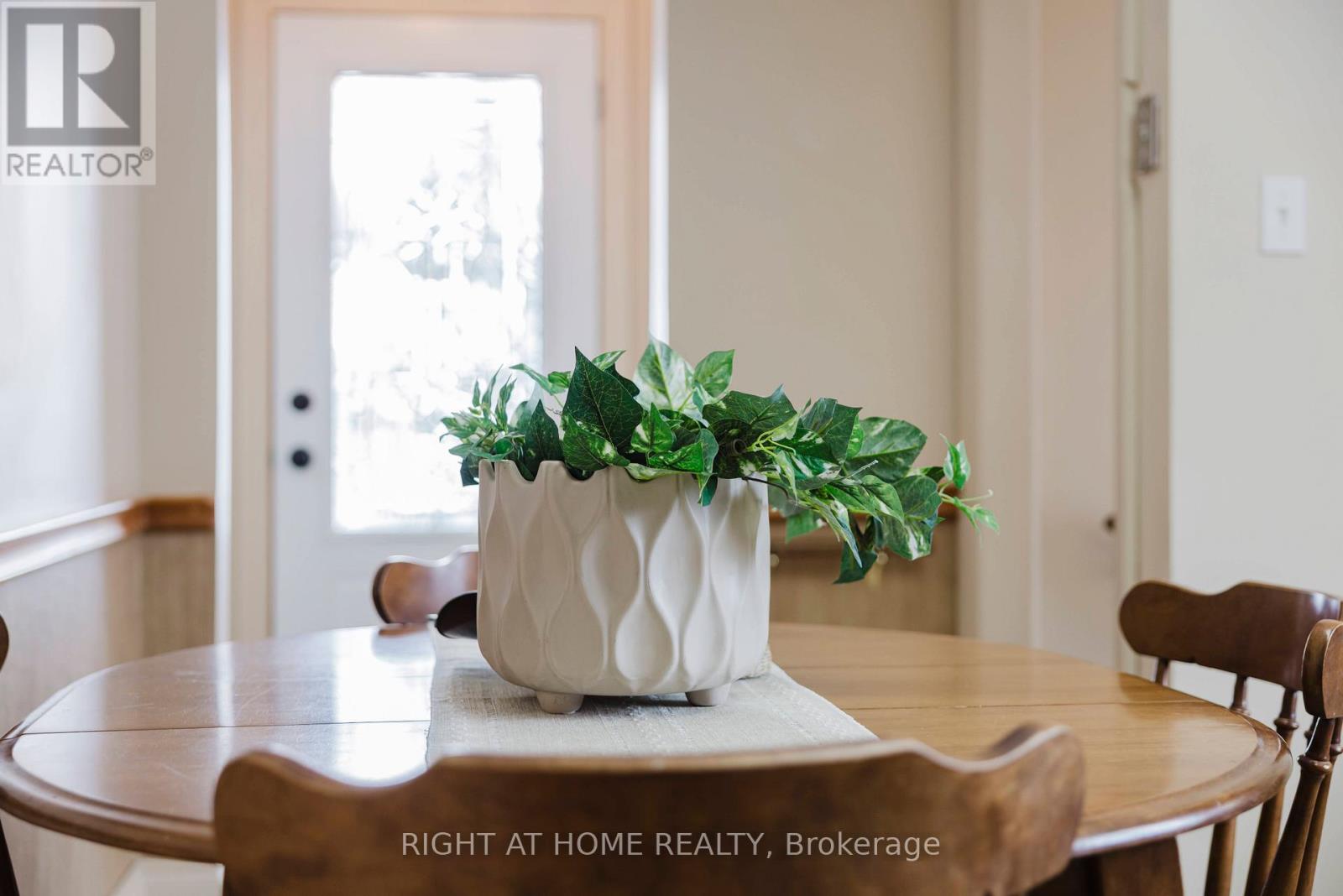 33 Harvest Crescent, Belleville, Ontario  K8P 4M2 - Photo 8 - X12737616