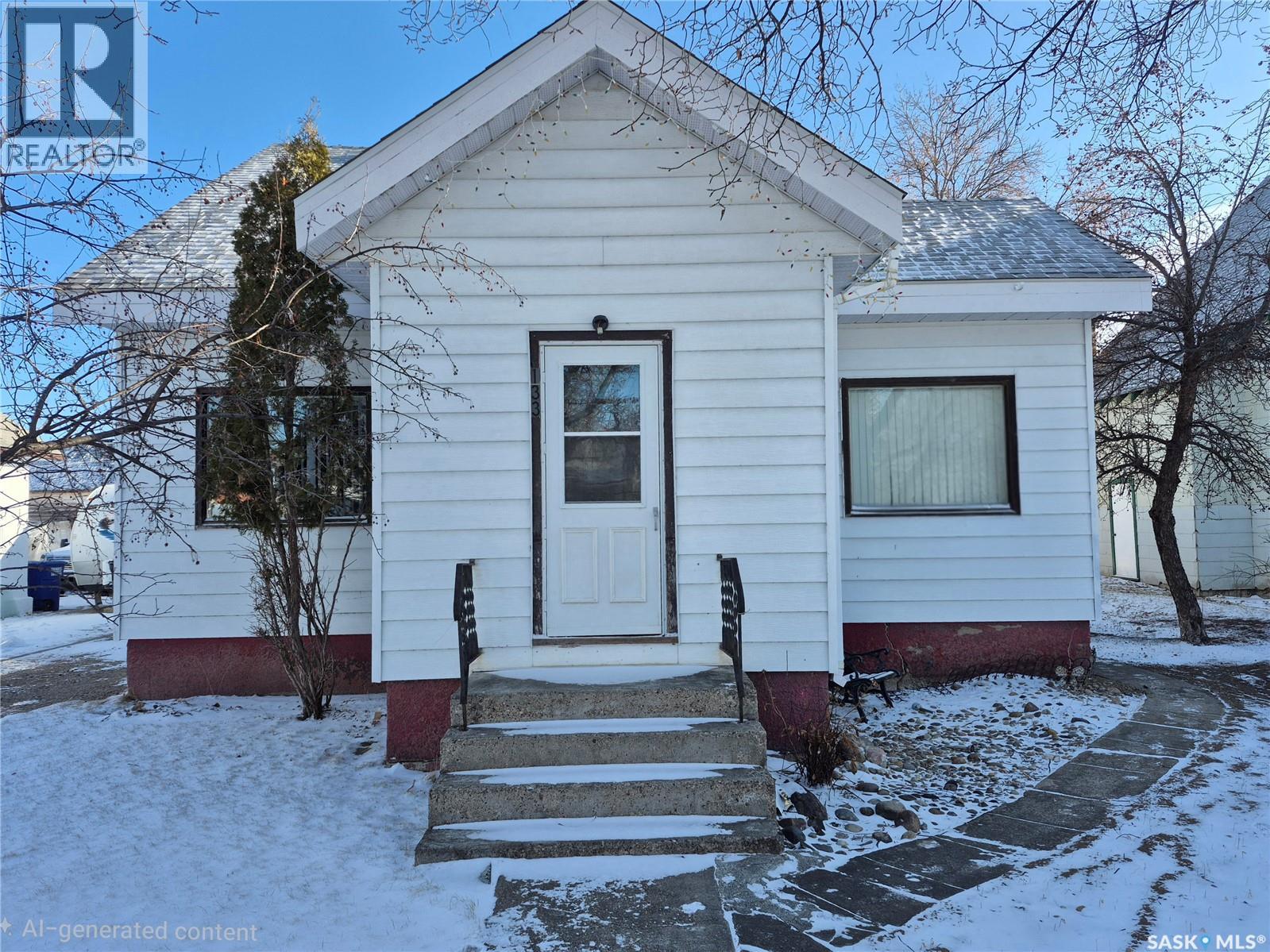 133 1st Street W, Ponteix, Saskatchewan  S0N 1Z0 - Photo 1 - SK027580