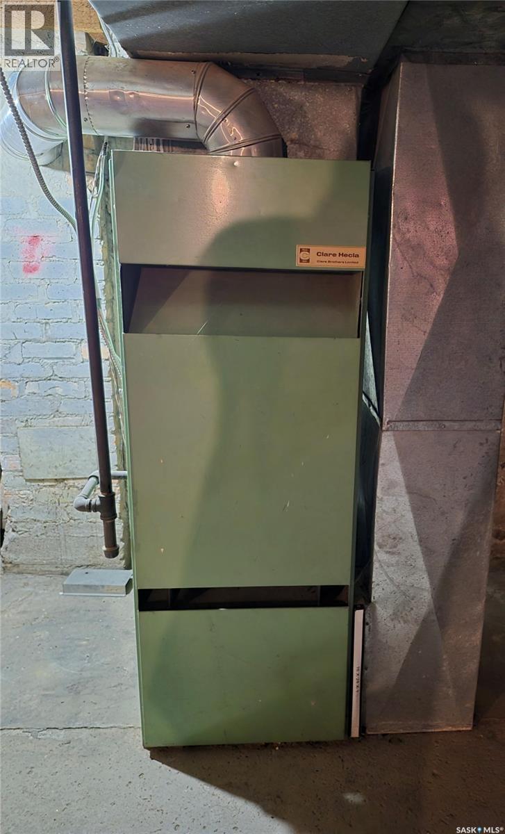 133 1st Street W, Ponteix, Saskatchewan  S0N 1Z0 - Photo 24 - SK027580