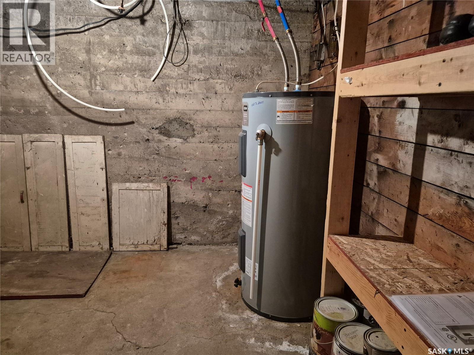 133 1st Street W, Ponteix, Saskatchewan  S0N 1Z0 - Photo 26 - SK027580