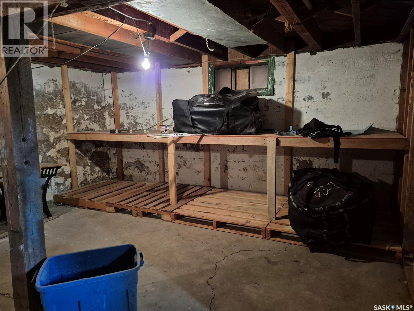 133 1st Street W, Ponteix, Saskatchewan  S0N 1Z0 - Photo 27 - SK027580