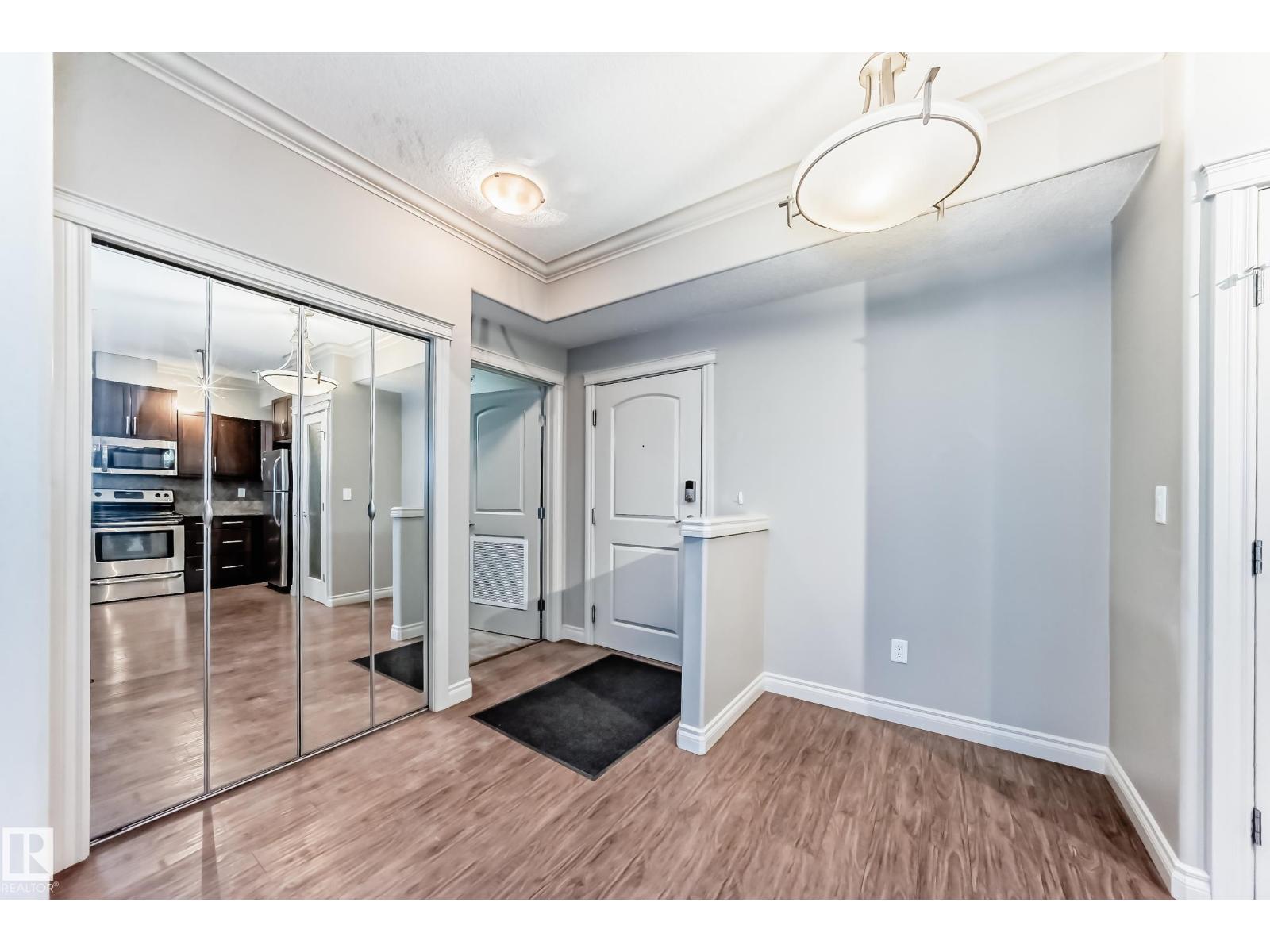 #348 10121 80 Av Nw, Edmonton, Alberta T6E 0B9 - Photo 2 - E4471346