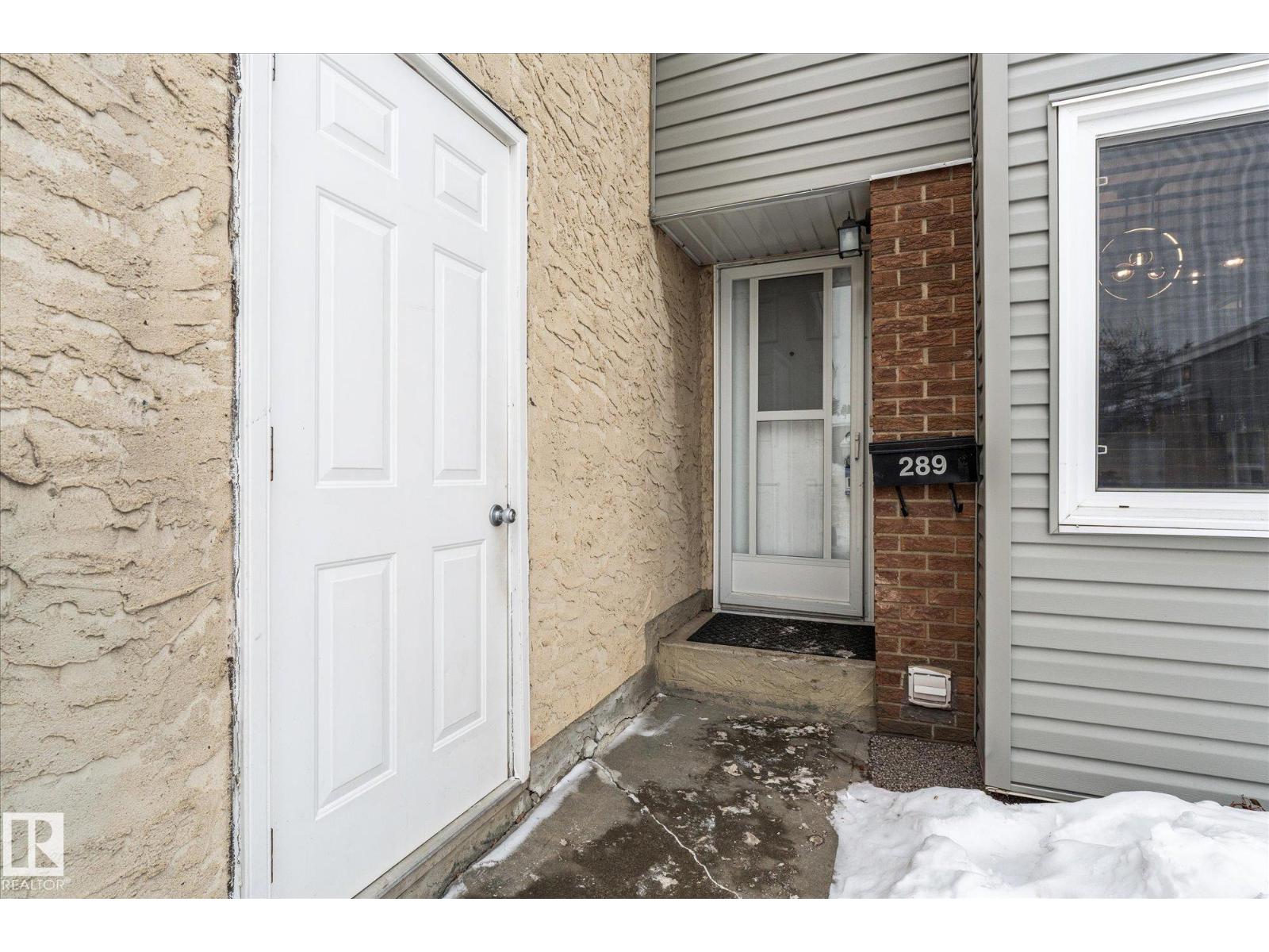 289 Grandin Village, St. Albert, Alberta  T8N 2R6 - Photo 3 - E4471348