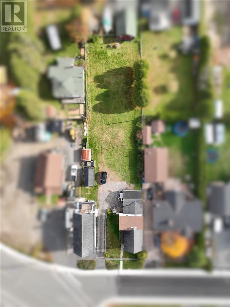 78 Huron Avenue, Blind River, Ontario  P0R 1B0 - Photo 2 - 2125492