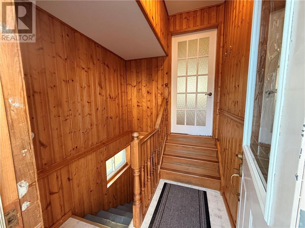 6 West Street, Blind River, Ontario  P0R 1B0 - Photo 4 - 2126024