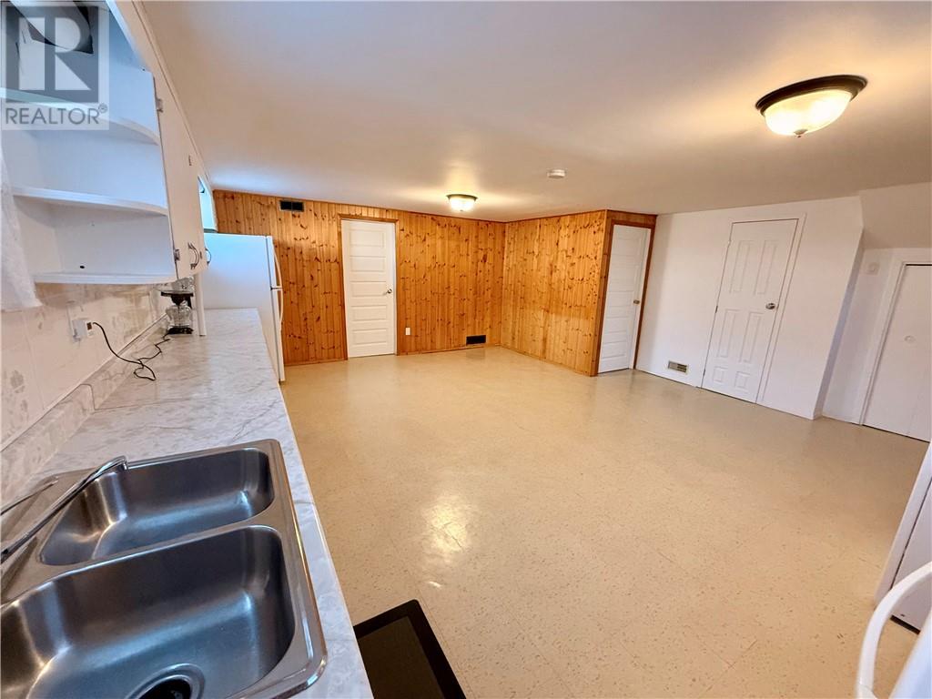 6 West Street, Blind River, Ontario  P0R 1B0 - Photo 33 - 2126024