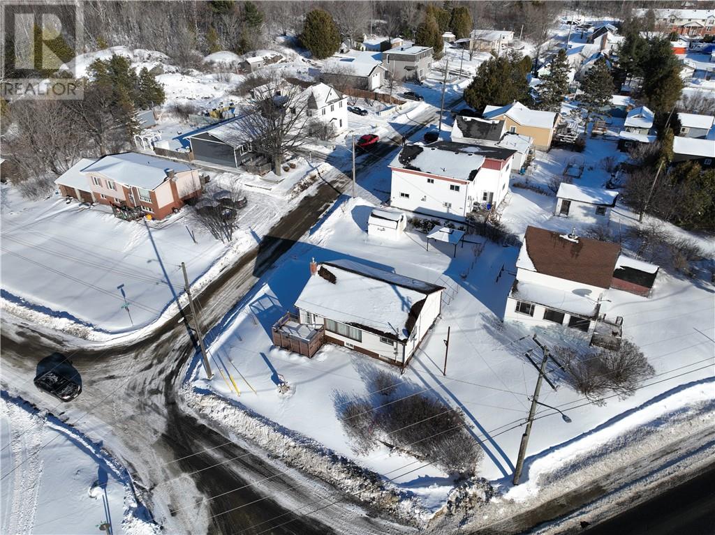 6 West Street, Blind River, Ontario  P0R 1B0 - Photo 50 - 2126024