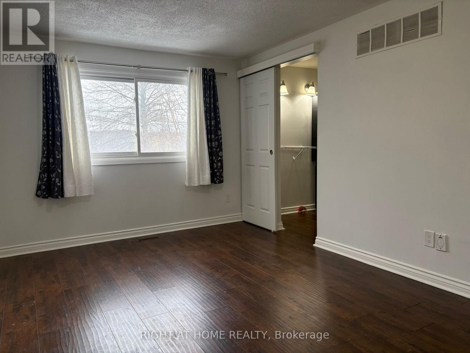 3158 Mccarron Crescent E, Mississauga, Ontario  L5N 3H5 - Photo 20 - W12611250