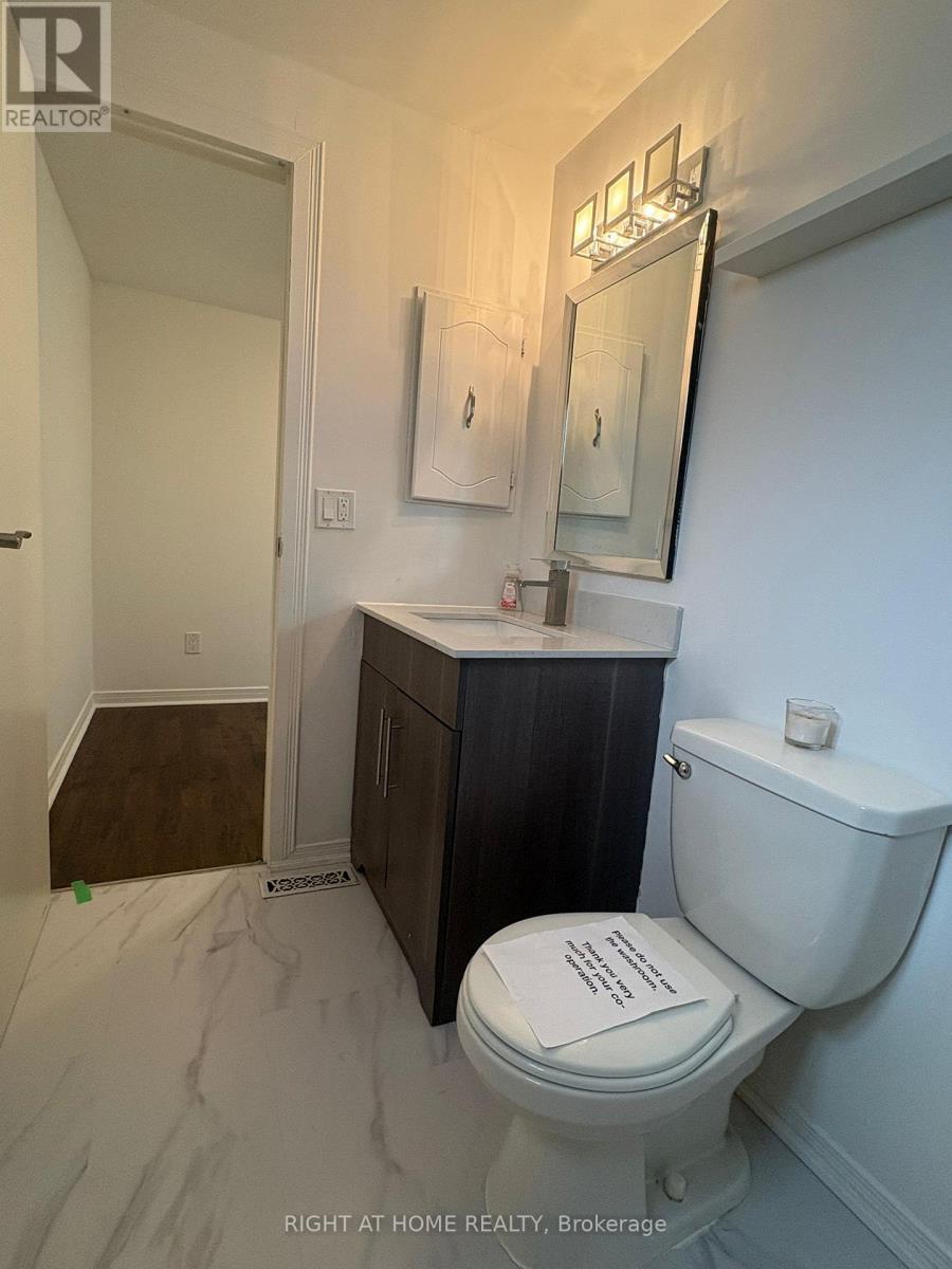 3158 Mccarron Crescent E, Mississauga, Ontario  L5N 3H5 - Photo 24 - W12611250