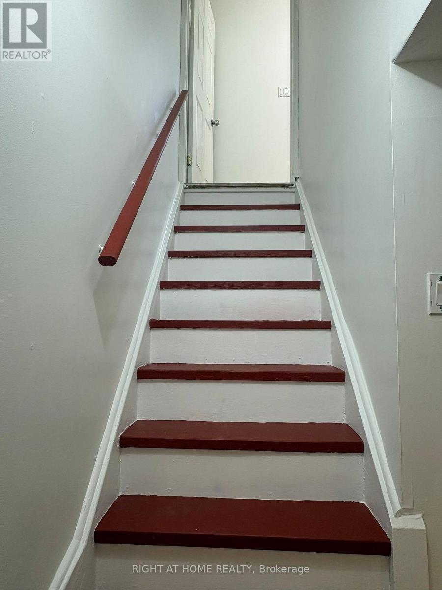 3158 Mccarron Crescent E, Mississauga, Ontario  L5N 3H5 - Photo 34 - W12611250