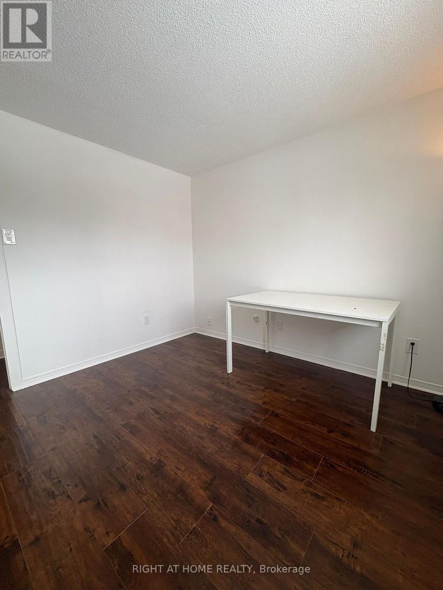 3158 Mccarron Crescent E, Mississauga, Ontario  L5N 3H5 - Photo 27 - W12611250