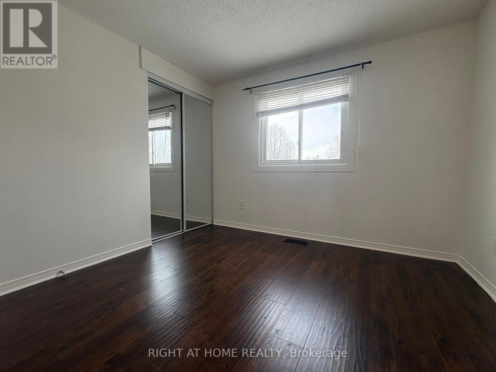 3158 Mccarron Crescent E, Mississauga, Ontario  L5N 3H5 - Photo 31 - W12611250