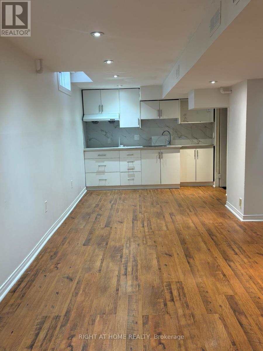 3158 Mccarron Crescent E, Mississauga, Ontario  L5N 3H5 - Photo 35 - W12611250