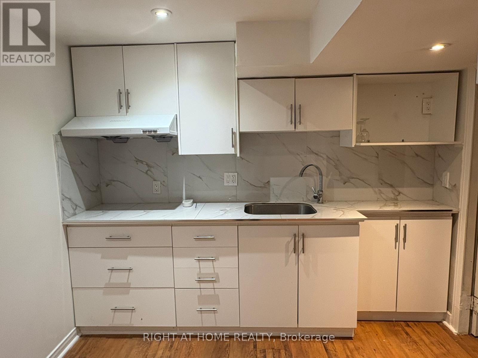 3158 Mccarron Crescent E, Mississauga, Ontario  L5N 3H5 - Photo 39 - W12611250