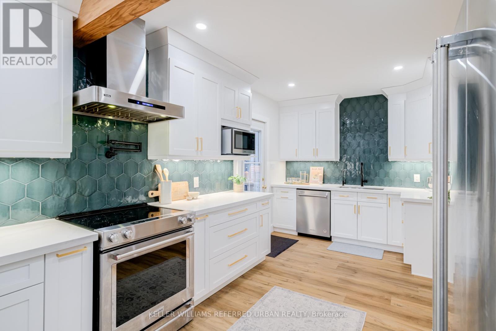 237 Hoover Crescent, Hamilton, Ontario  L9A 3H5 - Photo 12 - X12696386