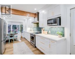 237 HOOVER CRESCENT, Hamilton, Ontario