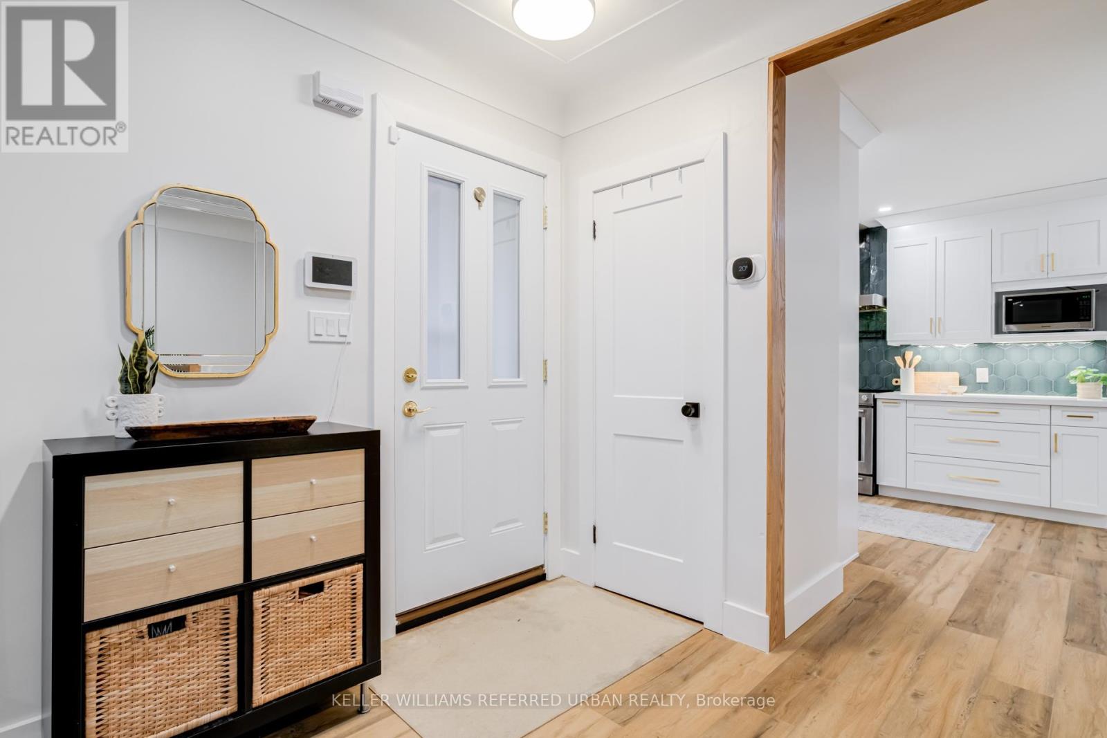 237 Hoover Crescent, Hamilton, Ontario  L9A 3H5 - Photo 6 - X12696386