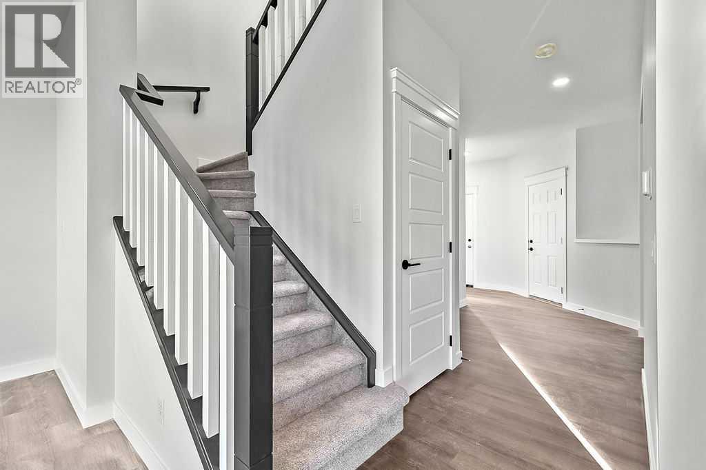 71 Southborough Crescent, Cochrane, Alberta  T4C 3J3 - Photo 13 - A2273098