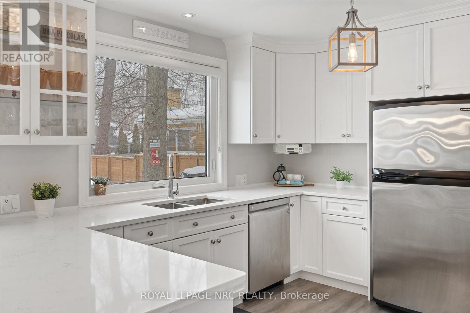 22 Briarfield Crescent, St. Catharines, Ontario  L2T 3T5 - Photo 14 - X12737654