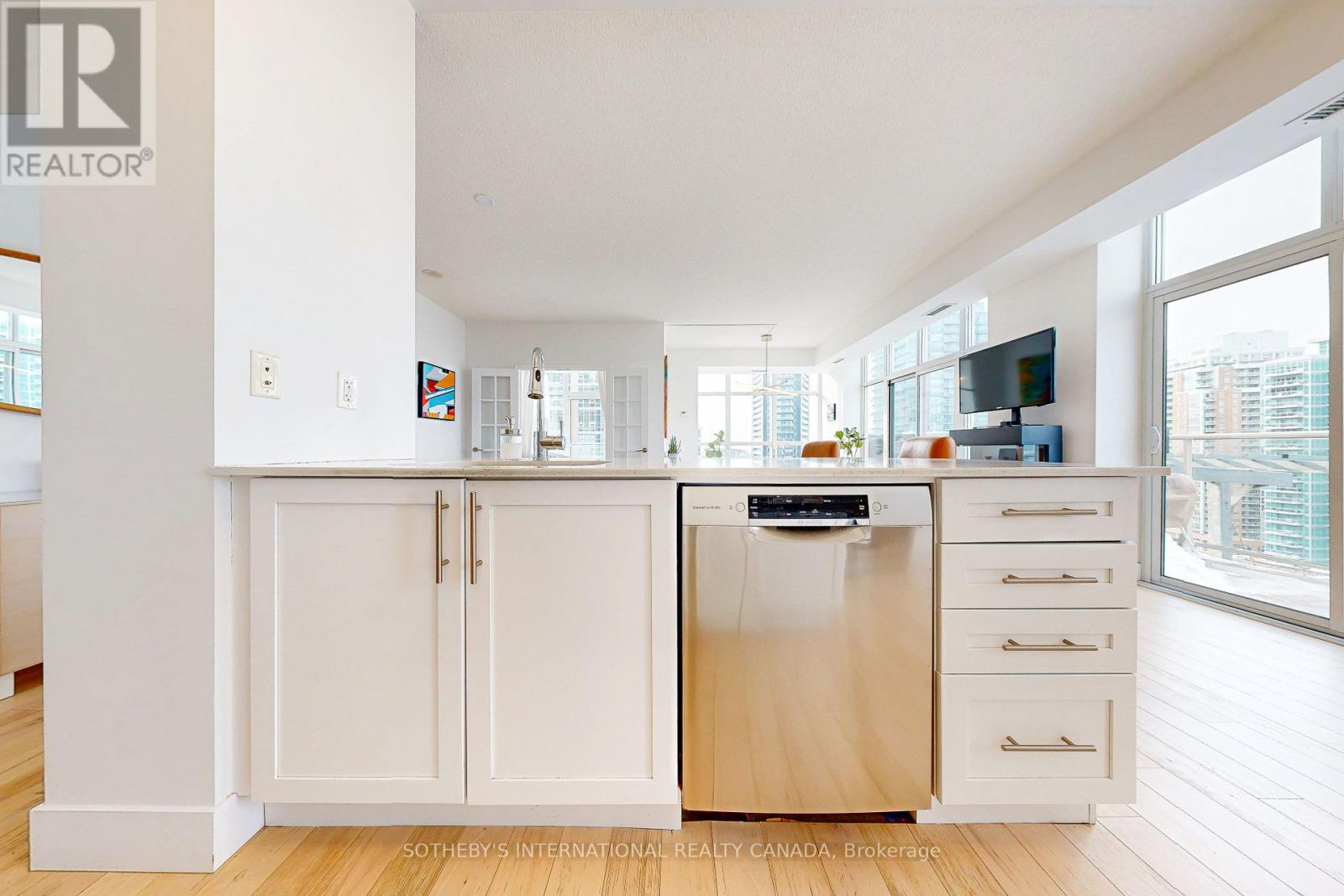 1911 - 65 East Liberty Street, Toronto, Ontario  M6K 0A2 - Photo 5 - C12737236