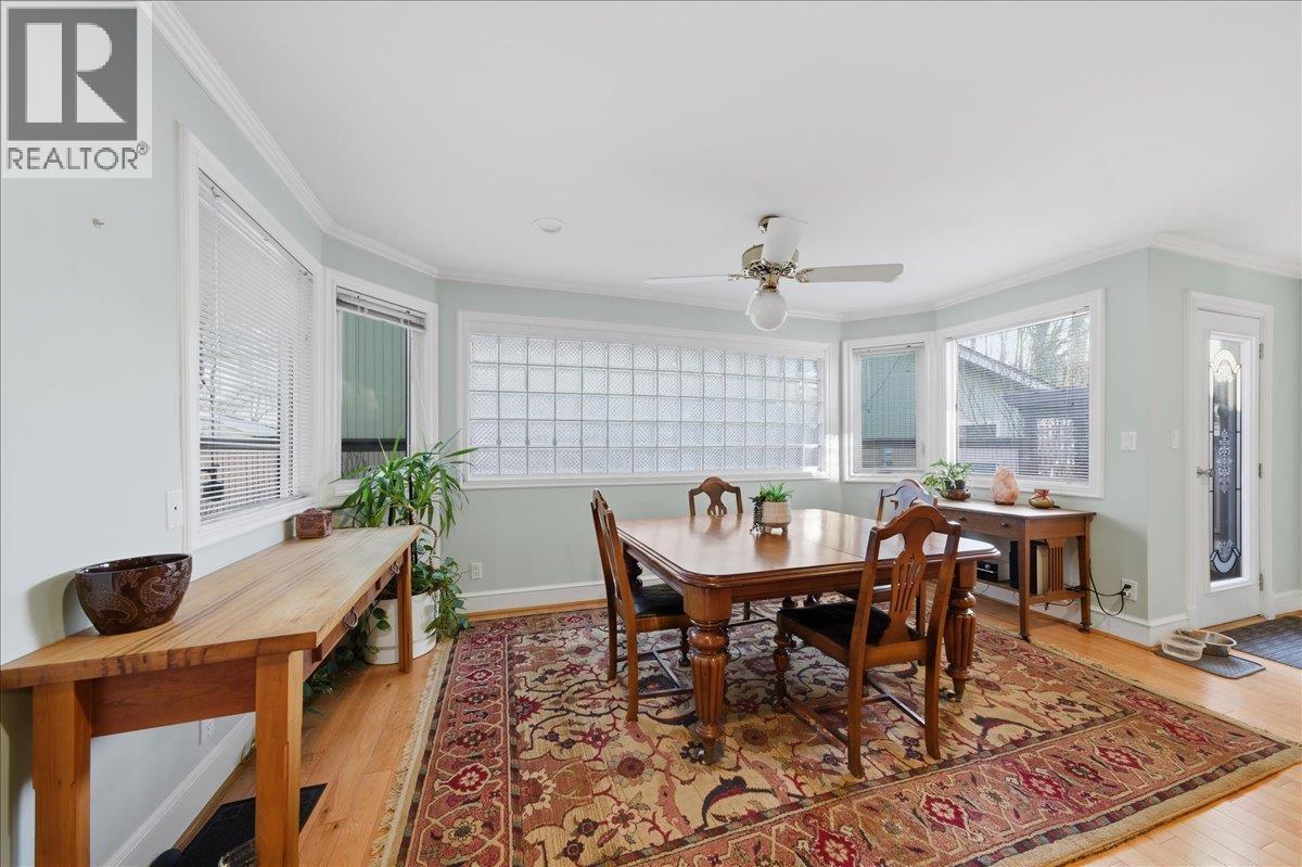 488 Glenbrook Street, New Westminster, British Columbia  V3J 5J5 - Photo 12 - R3084427