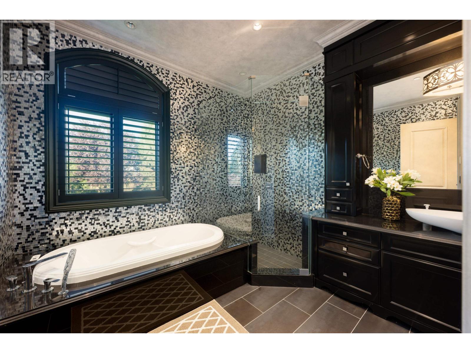 8731 Finn Road, Richmond, British Columbia  V7A 5C5 - Photo 18 - R3084434