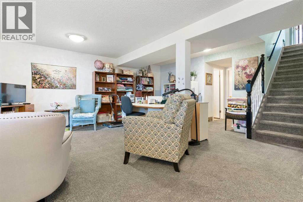 34, 118 Strathcona Road, Calgary, Alberta  T3H 1P3 - Photo 25 - A2280441