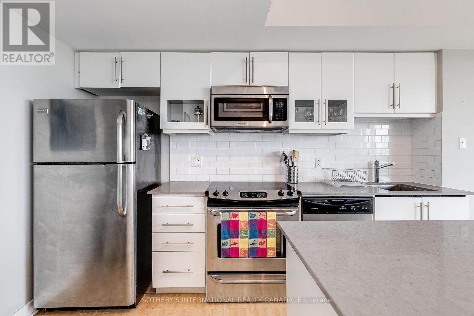 Ph718 - 1169 Queen Street, Toronto, Ontario  M6J 0A4 - Photo 9 - C12737656