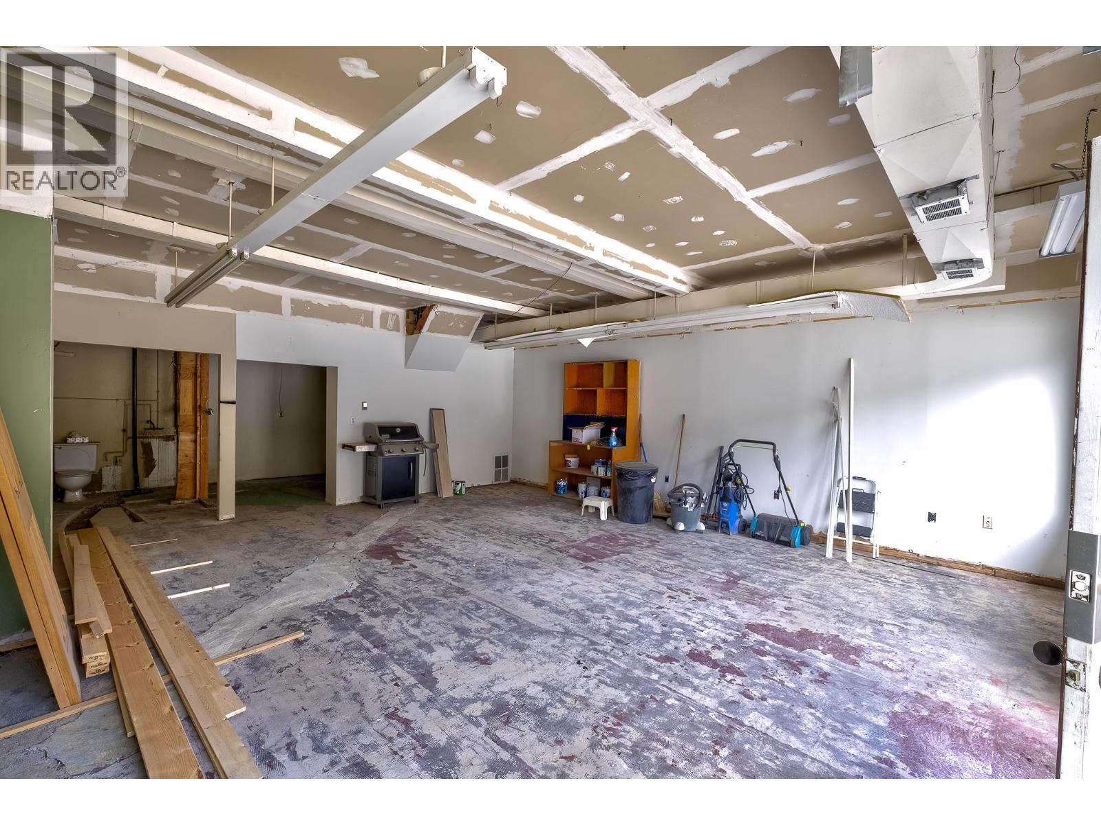 792 Rossland Avenue, Trail, British Columbia  V1R 3N3 - Photo 43 - 10367132