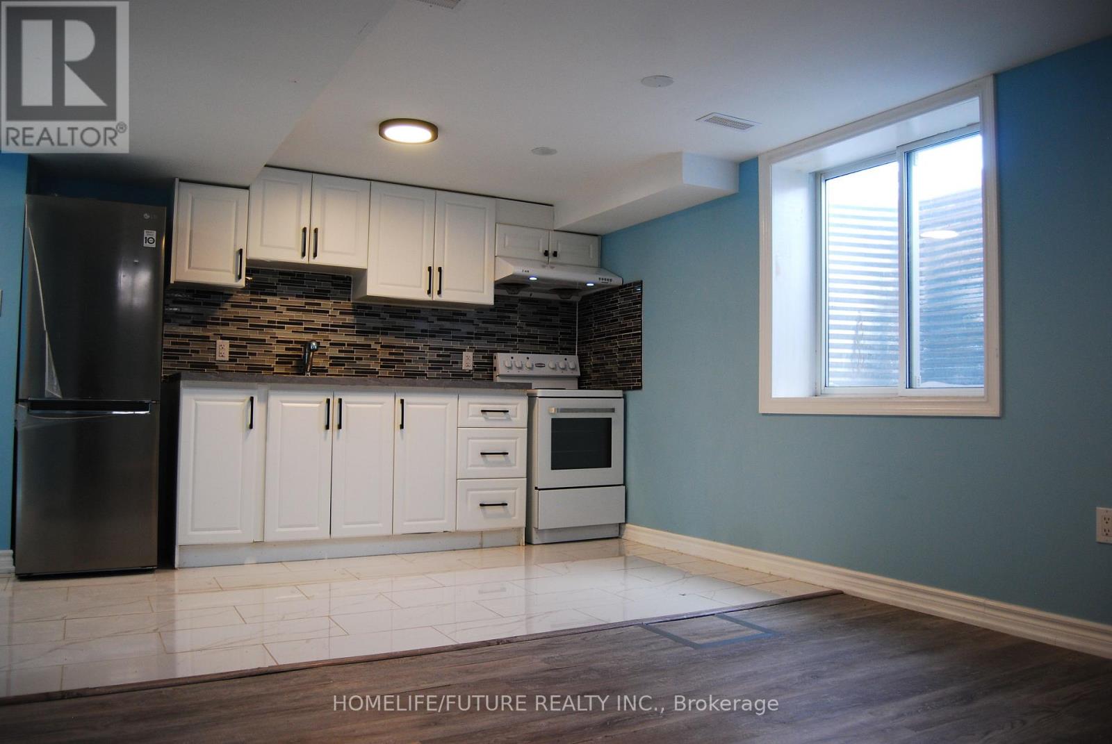 593 Ridgeway Avenue, Oshawa, Ontario  L1J 2W3 - Photo 3 - E12729802